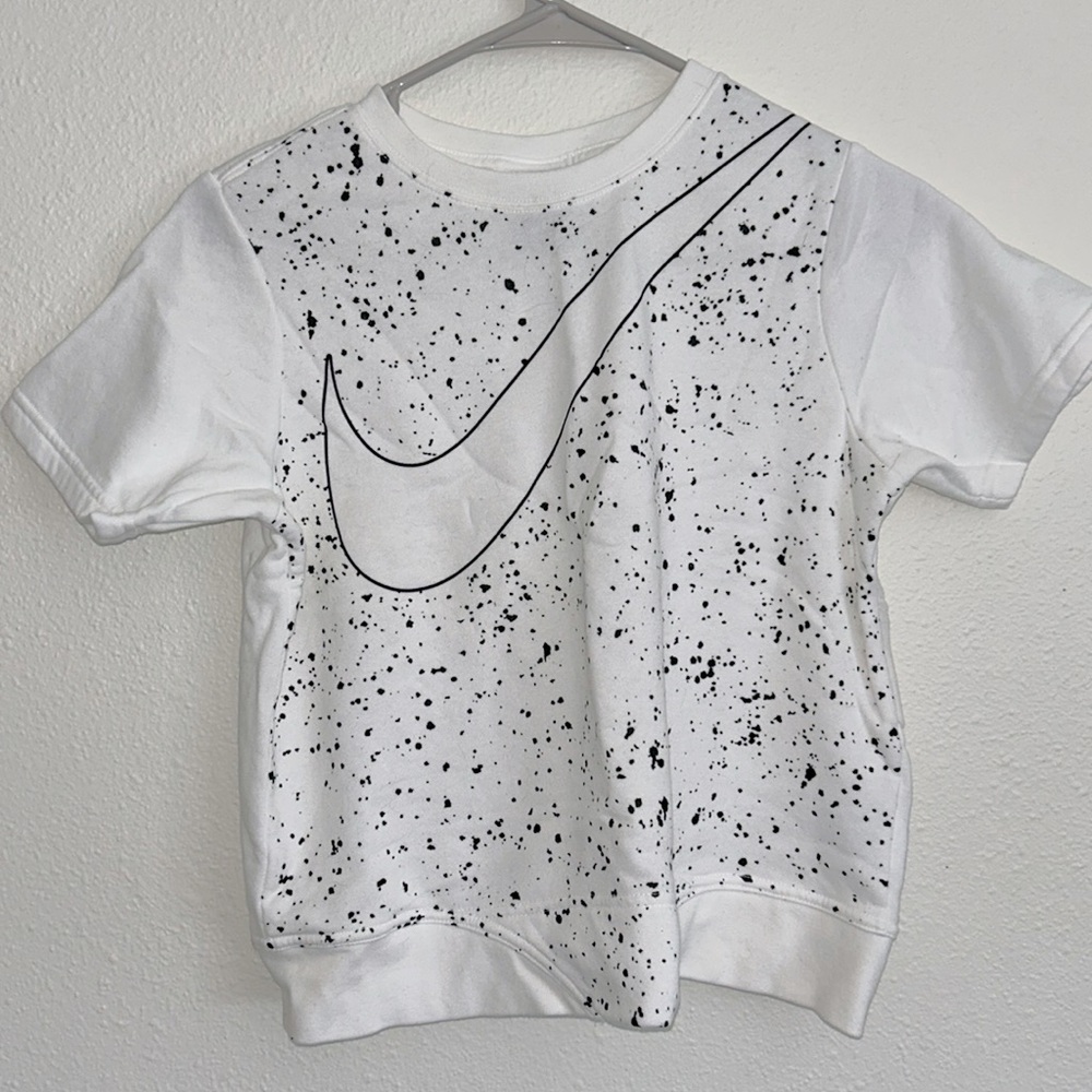 NWT Nike Big Kid Size Large Short Sleeve Sweater